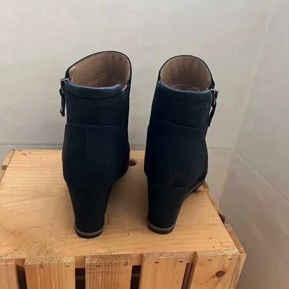 Soul Naturalizer Size 8.5 W Black Haley Fabric Wedge Heel Ankle Bootie Boots