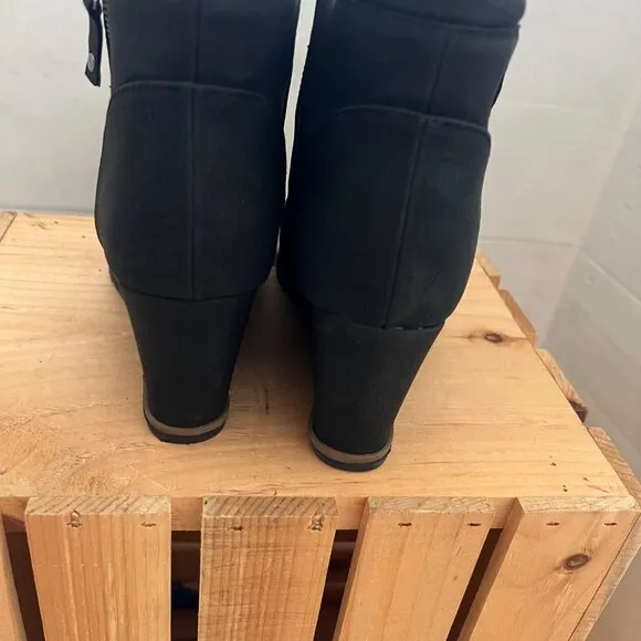 Soul Naturalizer Size 8.5 W Black Haley Fabric Wedge Heel Ankle Bootie Boots