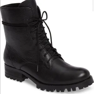 Splendid Long Laces Combat boots Size 8 D19