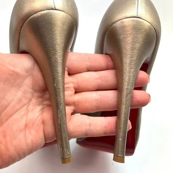 🌷❤️‍🔥SPRING SALE 🔥 FINAL PRICE🌷💥Christian Louboutin Rolando Heels 39.5