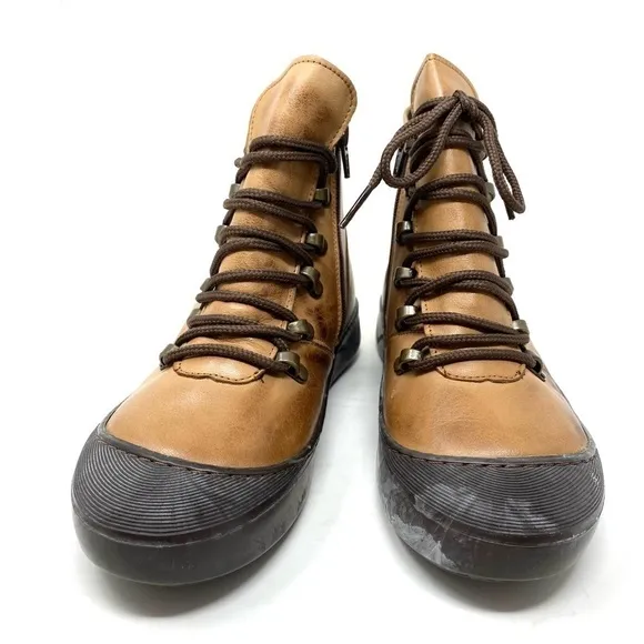 SPRING STEP DARLEEN Leather BOOTS Camel