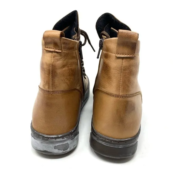 SPRING STEP DARLEEN Leather BOOTS Camel