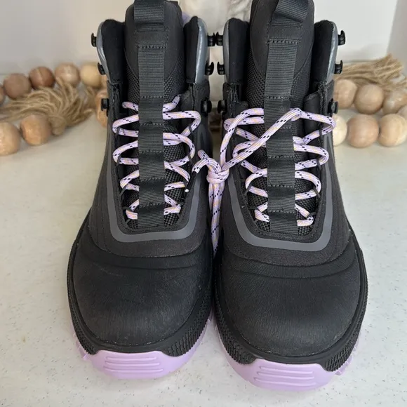 Stella McCartney Adidas Women's ASMC x Terrex Hiking Boots Sz 9.5 NWOB