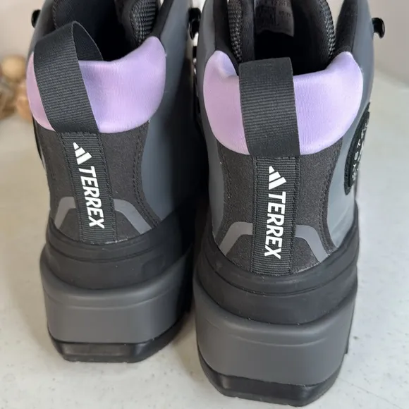 Stella McCartney Adidas Women's ASMC x Terrex Hiking Boots Sz 9.5 NWOB