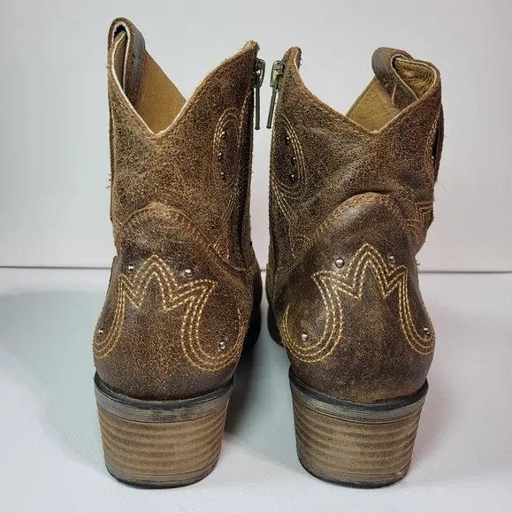 Sterling River Brown Embroidery Stud R-Toe Cowgirl Booties Women's Size 8.5