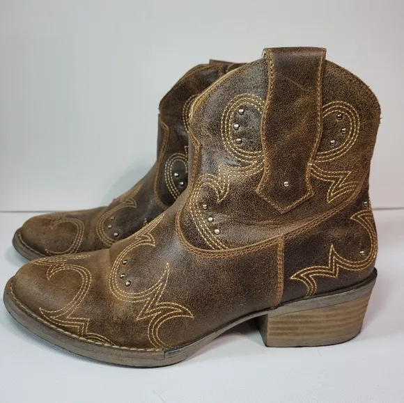 Sterling River Brown Embroidery Stud R-Toe Cowgirl Booties Women's Size 8.5