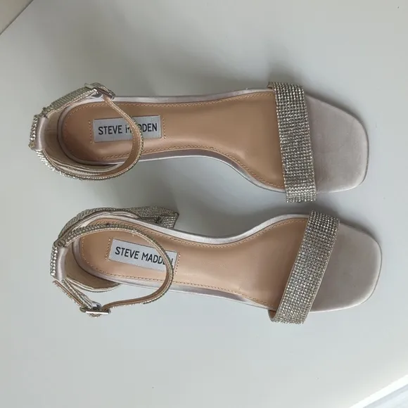 Steve Madden CARRSON RHINESTONES Heels Women's 8 Silver Shoes
