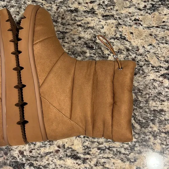 Steve Madden Faux Fur-Lined Snow Boots