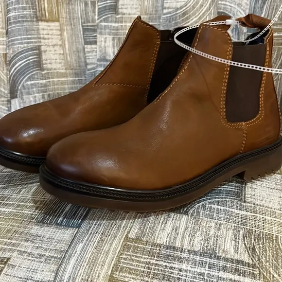 Steve Madden Long Island city  new in film
