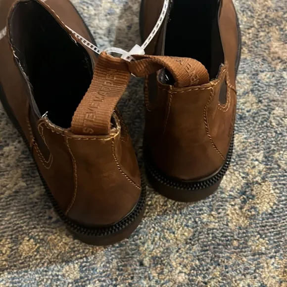 Steve Madden Long Island city  new in film