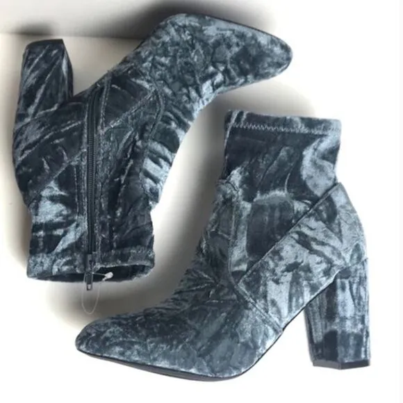 Steve Madden Women's Blue Irven Ankle Boots