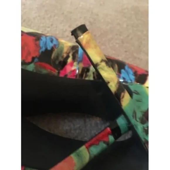 Steve Madden Women's Patent Faux Leather Colorful Floral Heels Pumps Size 9