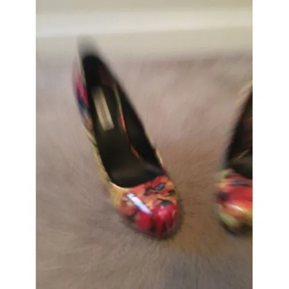 Steve Madden Women's Patent Faux Leather Colorful Floral Heels Pumps Size 9