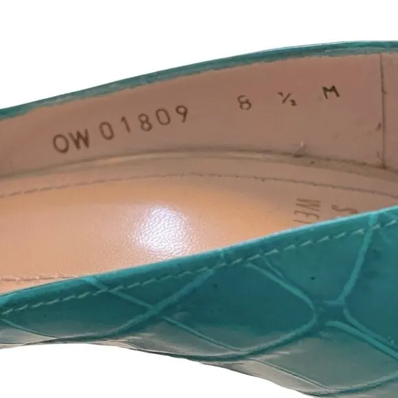 Stuart Weitzman Aqua Leather Alligator Pattern Pumps