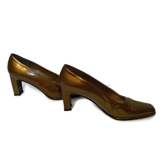 STUART WEITZMAN SHOES HEELS GOLD PATENT LEATHER PUMPS Italy Size 8 B