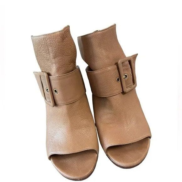 Stuart Weitzman Sunbelt Buckled Slingback Bootie sz 9.5