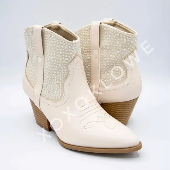 SZ 8.5 &amp; 10 Ivory Faux Pearl Embellished Western Cowboy Boots