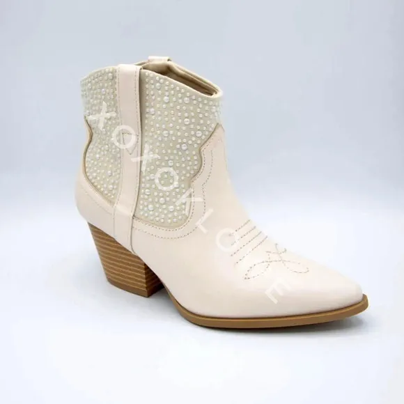 SZ 8.5 &amp; 10 Ivory Faux Pearl Embellished Western Cowboy Boots