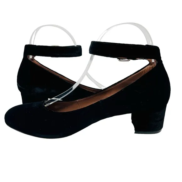 TABITHA SIMMONS Black Velvet Martha Mary Jane Size 38.8 8.5  Shoes Block Heel