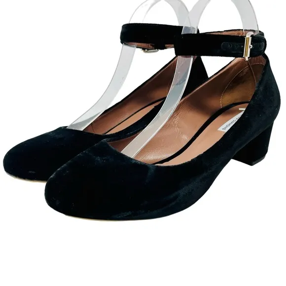 TABITHA SIMMONS Black Velvet Martha Mary Jane Size 38.8 8.5  Shoes Block Heel