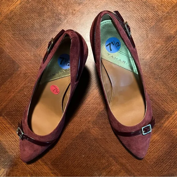 TAHARI SHOES WOME’S SUEDE HEELS