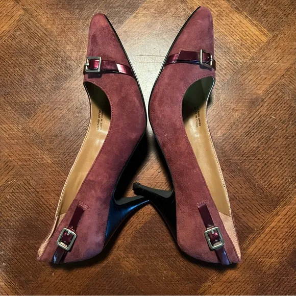TAHARI SHOES WOME’S SUEDE HEELS