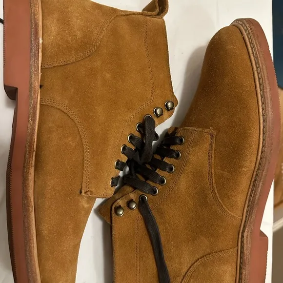 Taylor Stitch Brown Chukka Boots Suede Minimalist Design