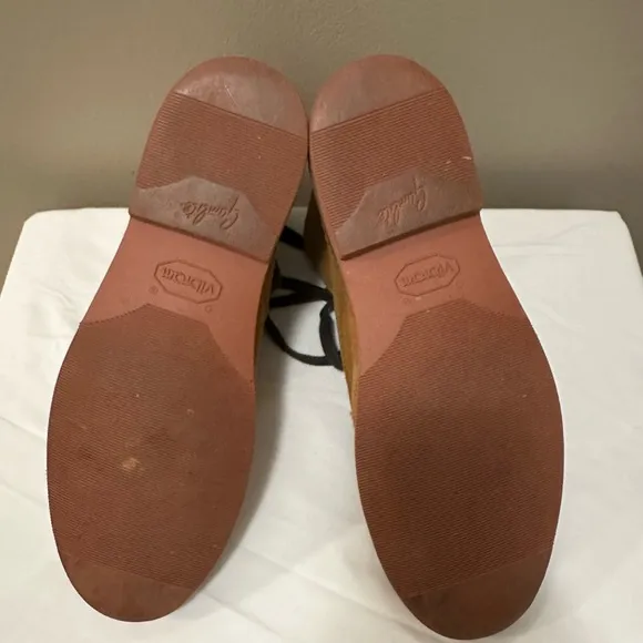 Taylor Stitch Brown Chukka Boots Suede Minimalist Design