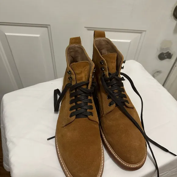 Taylor Stitch Brown Chukka Boots Suede Minimalist Design