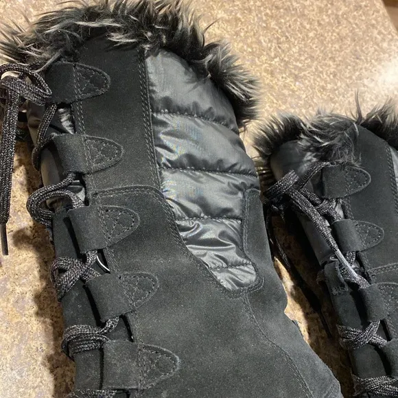 The North Face Black Boots Suede Faux Fur 10 620179 Waterproof (Nuptse Purna?)