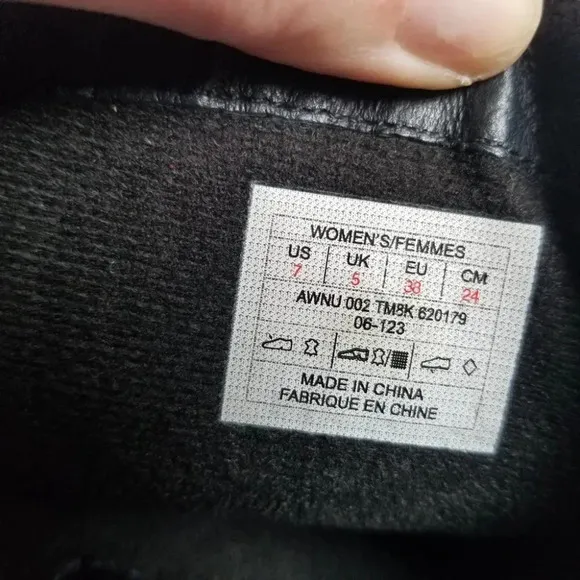 The North Face Black Camryn Below The Knee Boots Waterproof Leather 7