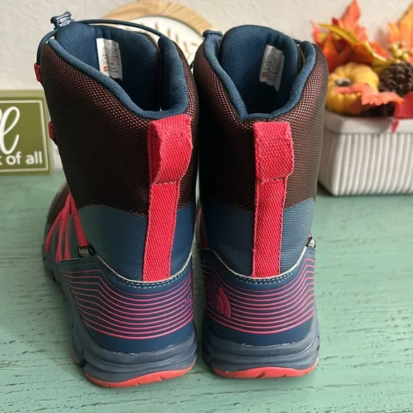 The North Face Boots SZ 6