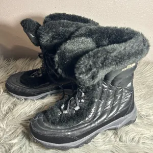 The North Face Girls Nuptse with Fur Boots Black Size 6