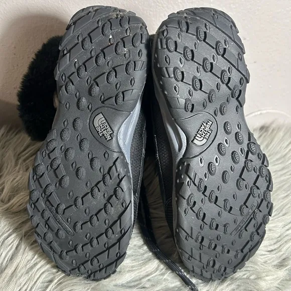 The North Face Girls Nuptse with Fur Boots Black Size 6