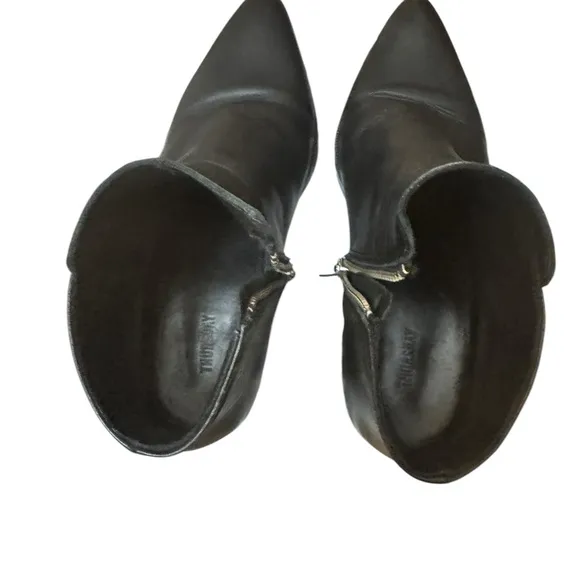 Thursday Boot Co women’s 7 black leather pointed toe booties block heel