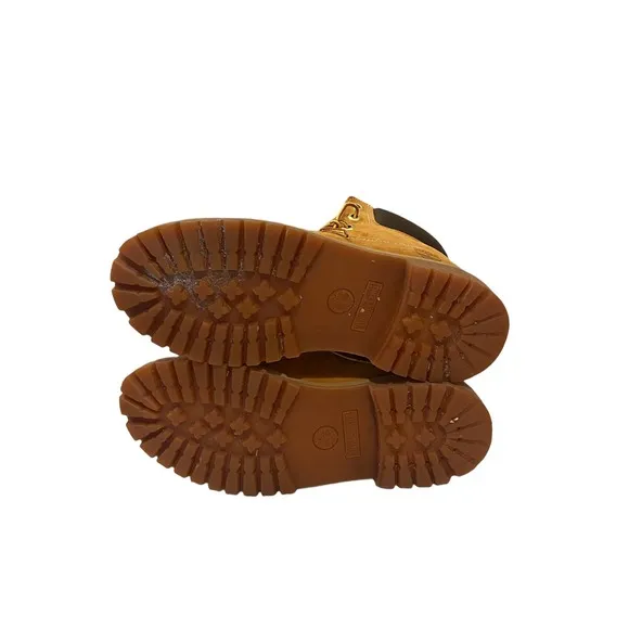 Timberland 120909 Premium Wheat Nubuck Boots Junior 7 Wm. 8.5