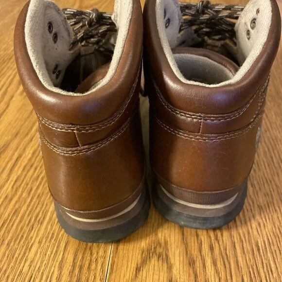 Timberland Boots Men’s Size 6 Women’s 8 hiking Leather Brown