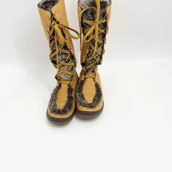 Timberland Kickadilla Mid Calf Wheat Leather Tall Faux Fur lace up Boot size 7.5
