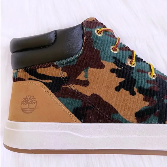 Timberland Men’s Davis Square Camo Print Chukka Boots