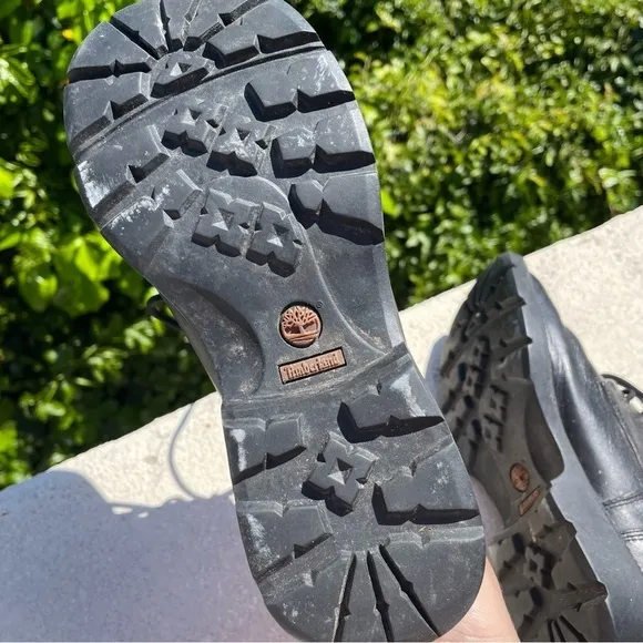 Timberland Men's Newman Waterproof Chukka Boots in Black