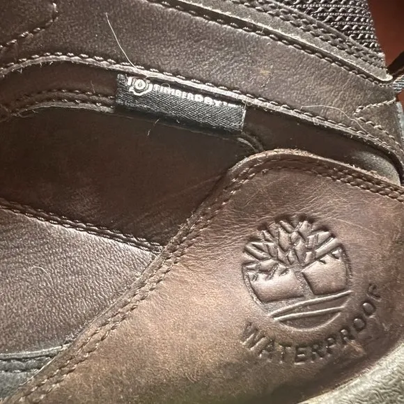 Timberland size 9 waterproof hiking boots 2730R