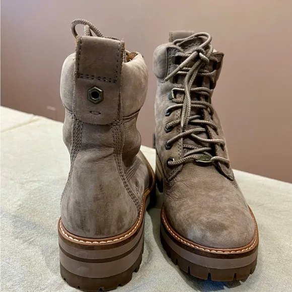 Timberland Women's Courmayeur Valley Faux Fur Boots