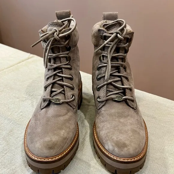Timberland Women's Courmayeur Valley Faux Fur Boots