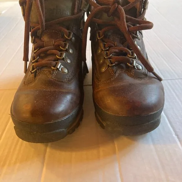 Timberland Women's Hiking Boots Size 8