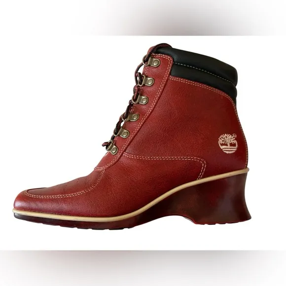 Timberland Women’s Square Toe Lace-Up Wedge Boots Size 6.5