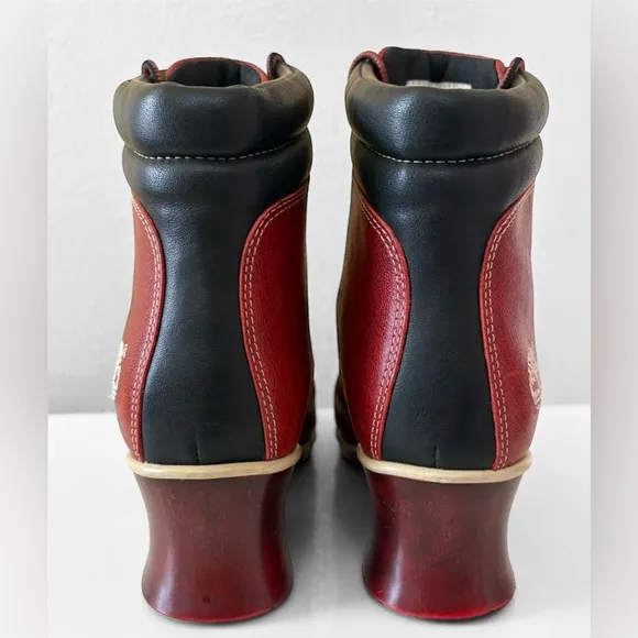 Timberland Women’s Square Toe Lace-Up Wedge Boots Size 6.5