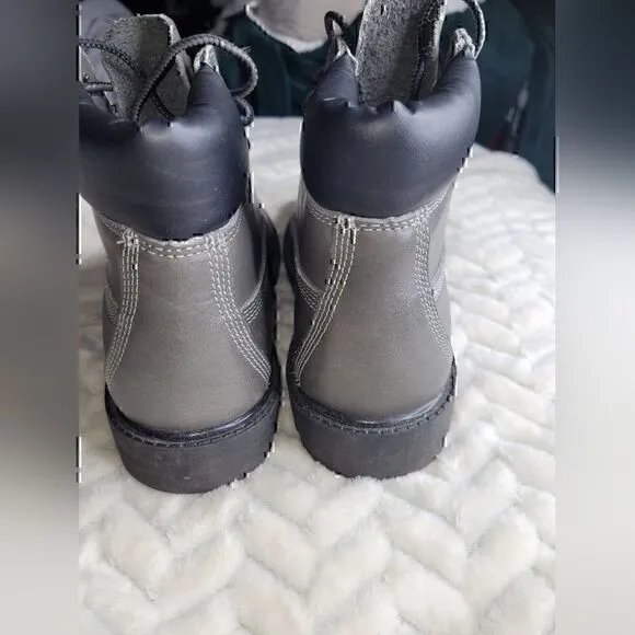 Timberland Boots, Boys sz 5, Gray.