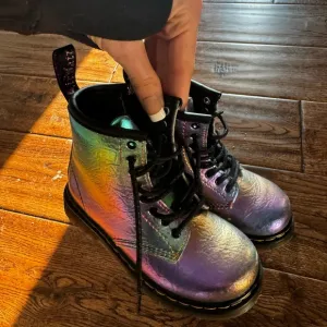 TODDLER DR MARTENS RAINBOW CRINKLE LEATHER LACE UP BOOTS