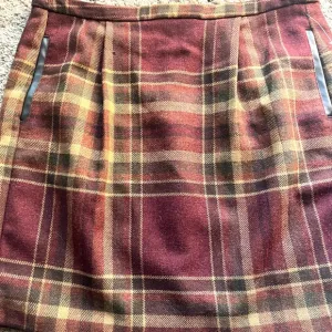 Tommy Hilfiger plaid wool skirt