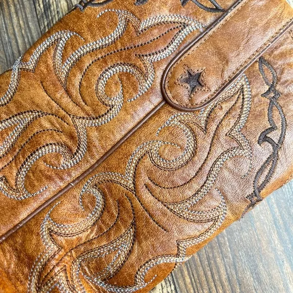 TONY LAMA 6 WOMENS SHORT COWBOY BOOTS LEATHER POINTED TOE GUC CHESTNUT BROWN